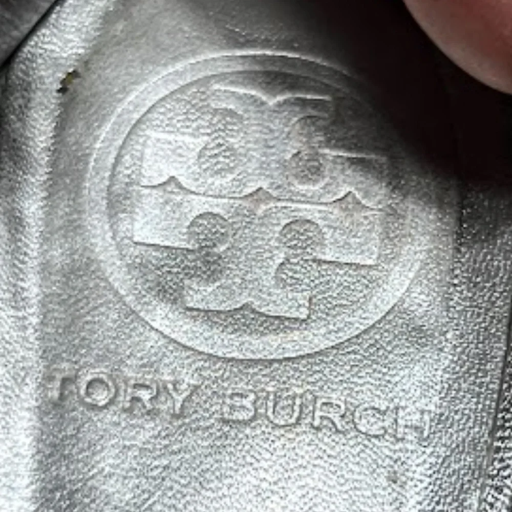 Tory Burch Reese Metallic Silver Leather Scrunch Tassel Ballet Flats Size 7 - Picture 2 of 16